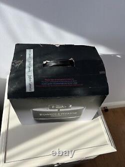 Bowers & Wilkins (B&W) Zeppelin Mini Speaker Dock System Boxed with Accessories