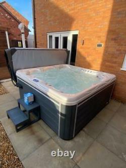 New 2021 Design THE LUNA 5 Person Hot Tub With Balboa Control System 75 JETS