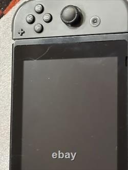 Nintendo HAC-001 Switch Gaming System Gray Joy No Dock With Case
