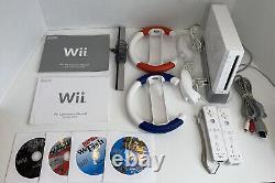 Nintendo Wii System Bundle 2 Controllers GAMES. TESTED